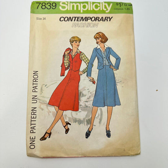 Sewing Pattern - Womenswear - Simplicity 7839 - True Deadstock supplies Fabric by private - Sustainable Textile | FABCYCLE