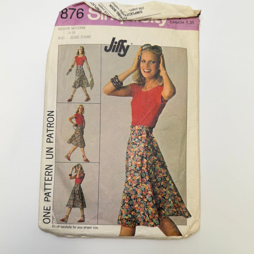 Sewing Pattern - Womenswear - Simplicity 7876 - True Deadstock supplies Fabric by private - Sustainable Textile | FABCYCLE