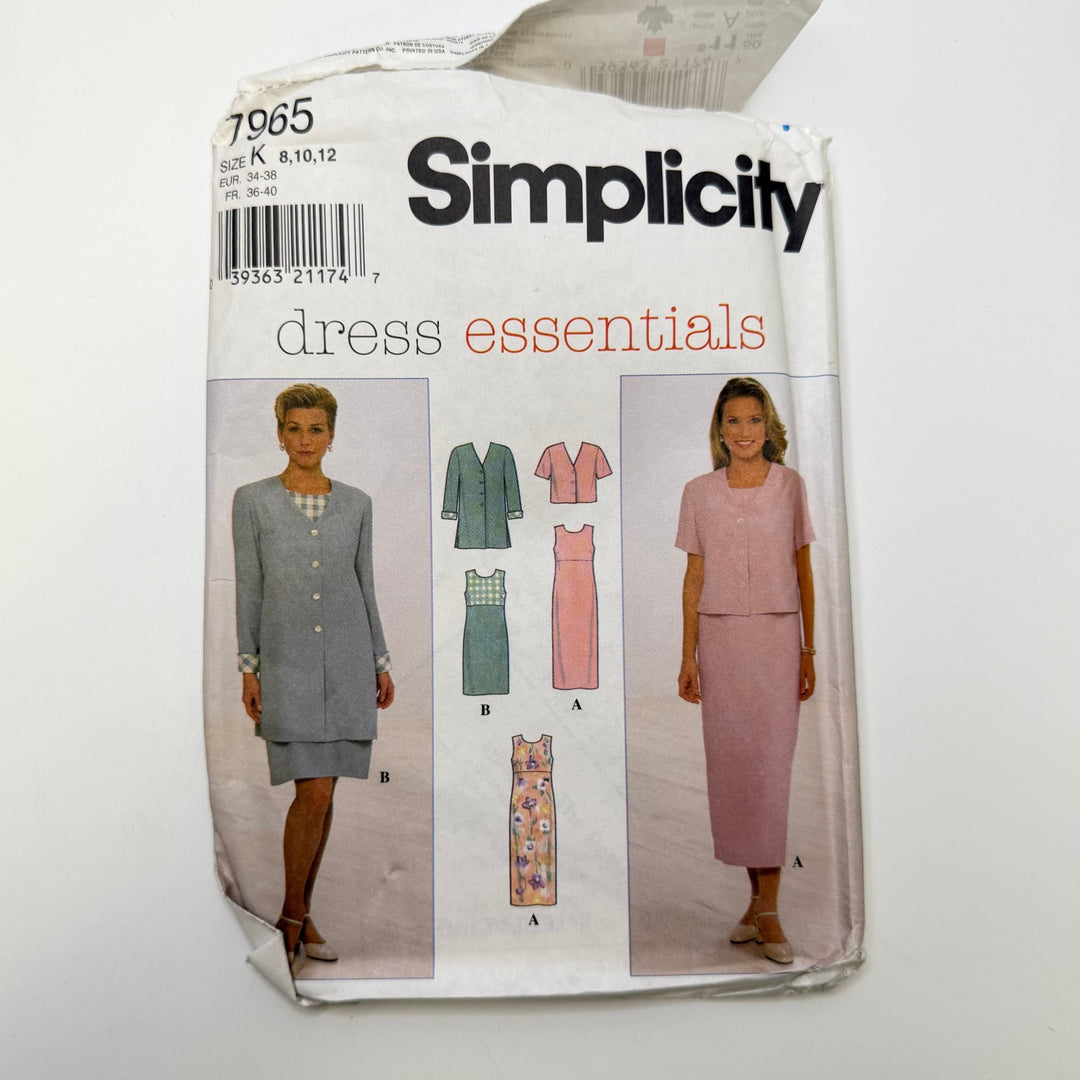 Sewing Pattern - Womenswear - Simplicity 7965 - True Deadstock supplies Fabric by private - Sustainable Textile | FABCYCLE