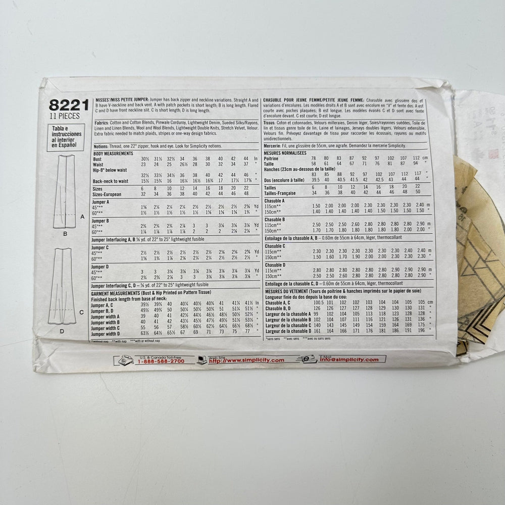 Sewing Pattern - Womenswear - Simplicity 8221 - True Deadstock supplies Fabric by private - Sustainable Textile | FABCYCLE