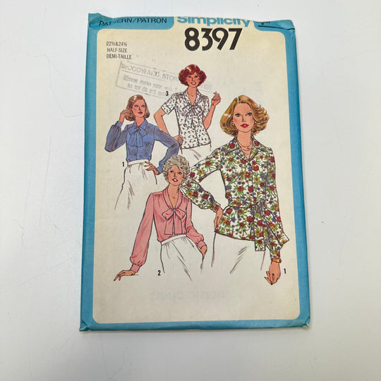 Sewing Pattern - Womenswear - Simplicity 8397 - True Deadstock supplies Fabric by private - Sustainable Textile | FABCYCLE