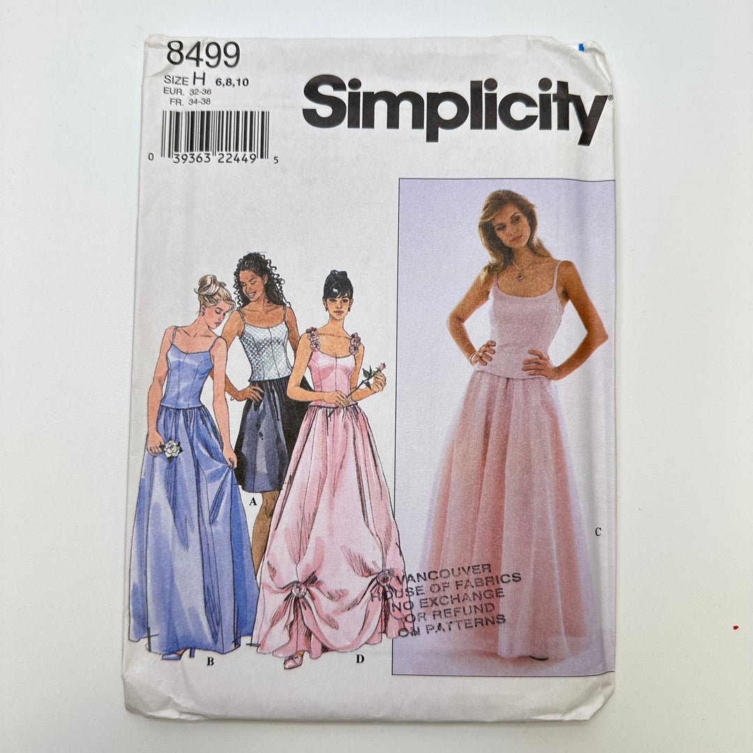 Sewing Pattern - Womenswear - Simplicity 8499 - True Deadstock supplies Fabric by private - Sustainable Textile | FABCYCLE