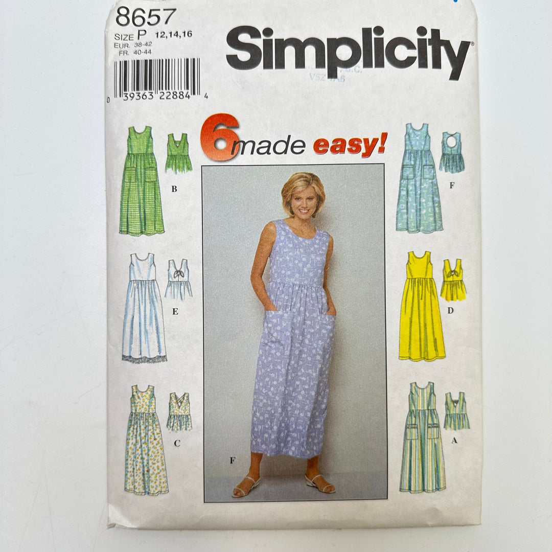 Sewing Pattern - Womenswear - Simplicity 8657 - True Deadstock supplies Fabric by private - Sustainable Textile | FABCYCLE