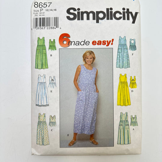 Sewing Pattern - Womenswear - Simplicity 8657 - True Deadstock supplies Fabric by private - Sustainable Textile | FABCYCLE