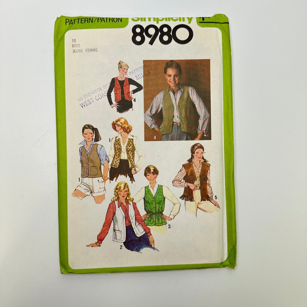 Sewing Pattern - Womenswear - Simplicity 8980 - True Deadstock supplies Fabric by private - Sustainable Textile | FABCYCLE