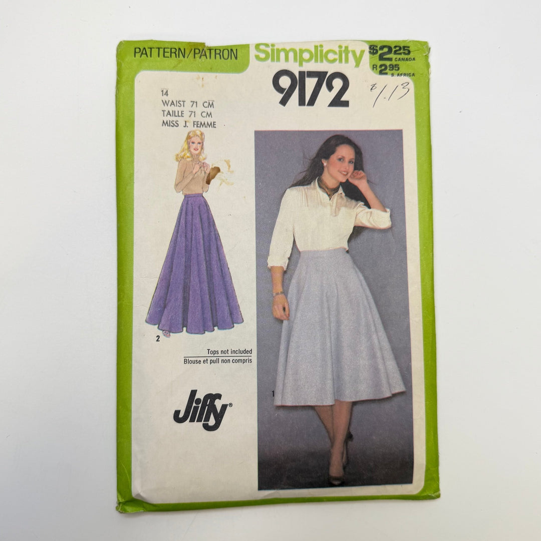 Sewing Pattern - Womenswear - Simplicity 9172 - True Deadstock supplies Fabric by private - Sustainable Textile | FABCYCLE