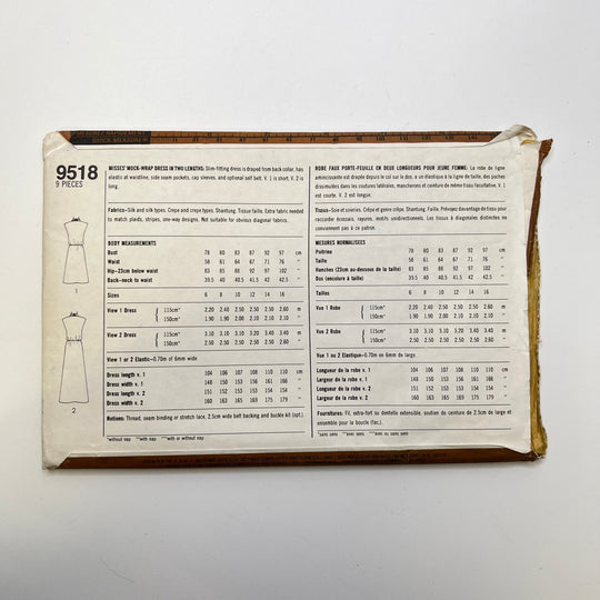 Sewing Pattern - Womenswear - Simplicity 9518 - True Deadstock supplies Fabric by private - Sustainable Textile | FABCYCLE
