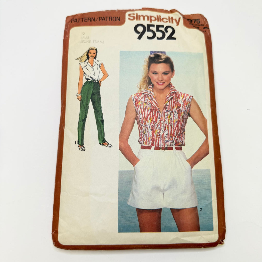 Sewing Pattern - Womenswear - Simplicity 9552 - True Deadstock supplies Fabric by private - Sustainable Textile | FABCYCLE