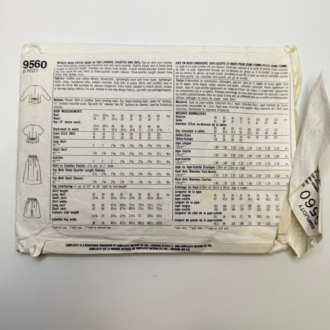 Sewing Pattern - Womenswear - Simplicity 9560 - True Deadstock supplies Fabric by private - Sustainable Textile | FABCYCLE