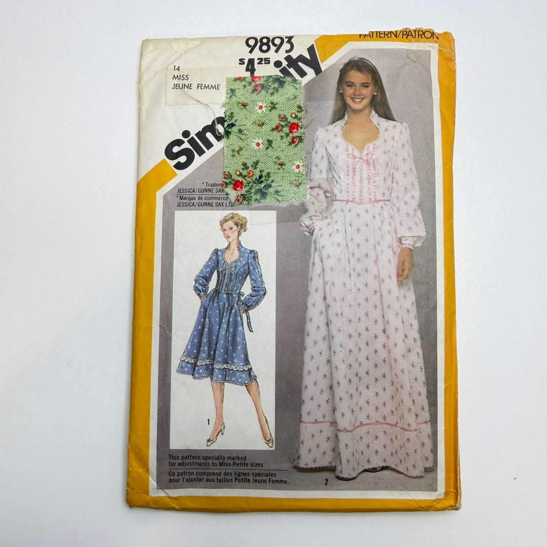Sewing Pattern - Womenswear - Simplicity 9893 - True Deadstock supplies Fabric by private - Sustainable Textile | FABCYCLE