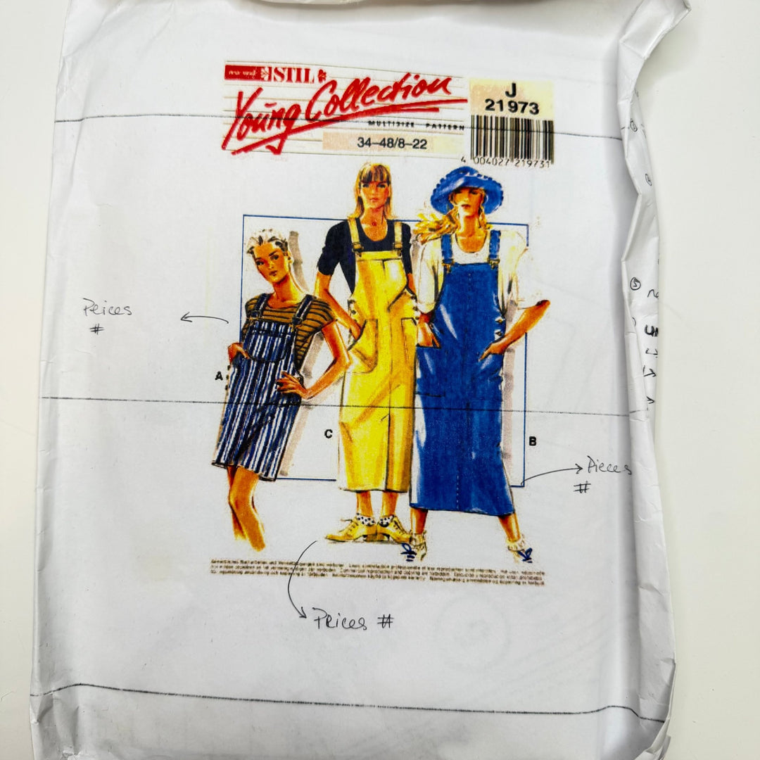 Sewing Pattern - Womenswear - Stil 21973 - True Deadstock supplies Fabric by private - Sustainable Textile | FABCYCLE