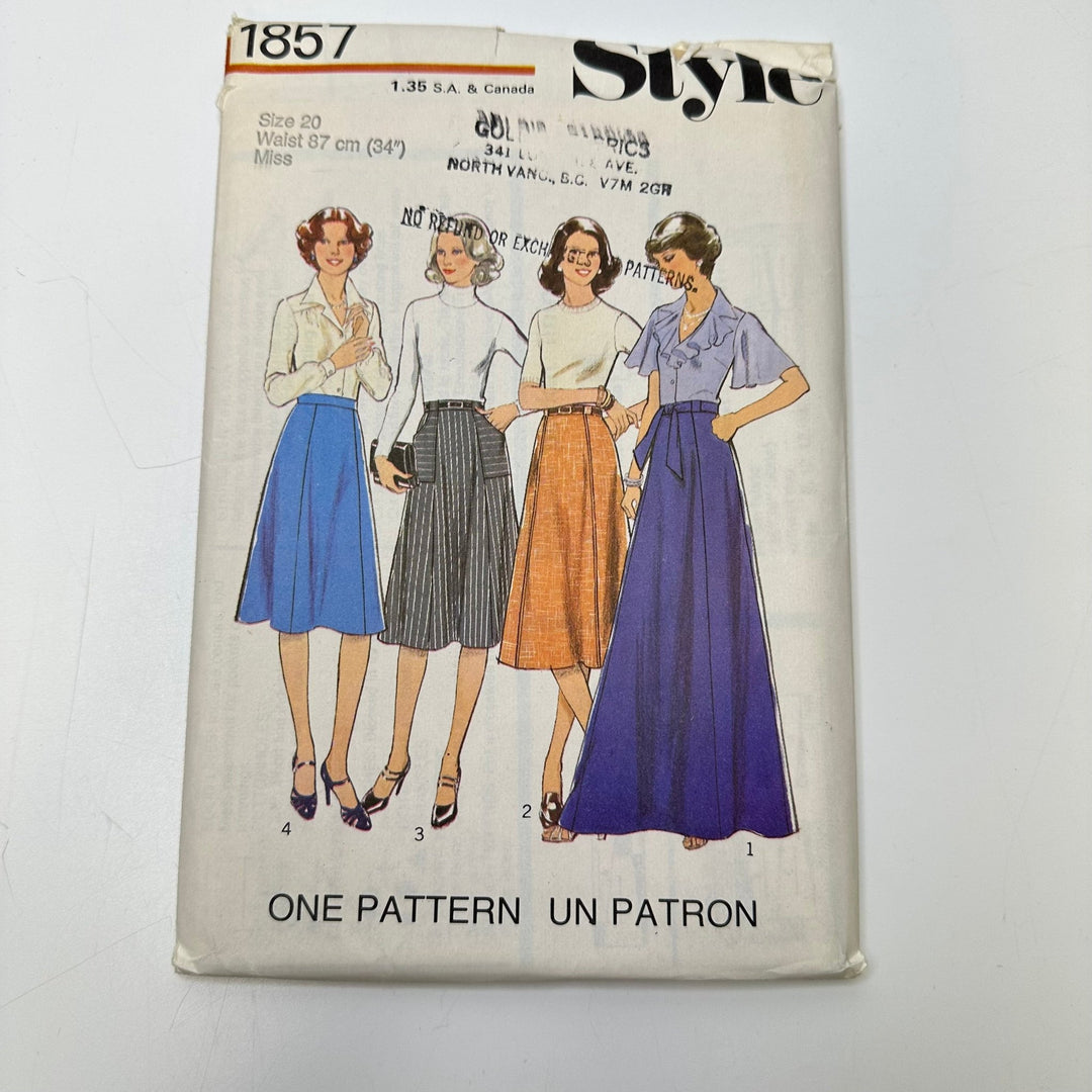 Sewing Pattern - Womenswear - Style 1857 - True Deadstock supplies Fabric by private - Sustainable Textile | FABCYCLE