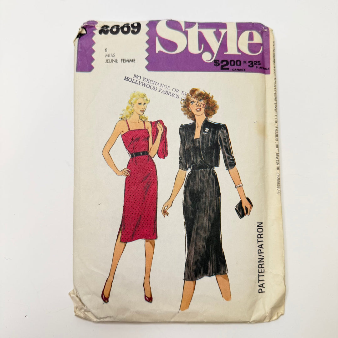 Sewing Pattern - Womenswear - Style 2869 - True Deadstock supplies Fabric by private - Sustainable Textile | FABCYCLE
