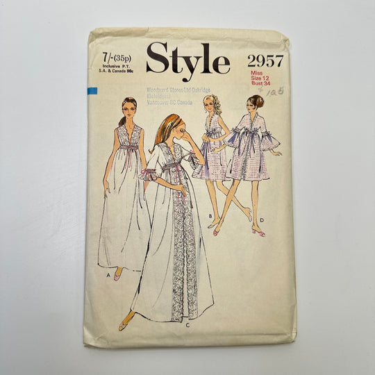 Sewing Pattern - Womenswear - Style 2957 - True Deadstock supplies Fabric by private - Sustainable Textile | FABCYCLE