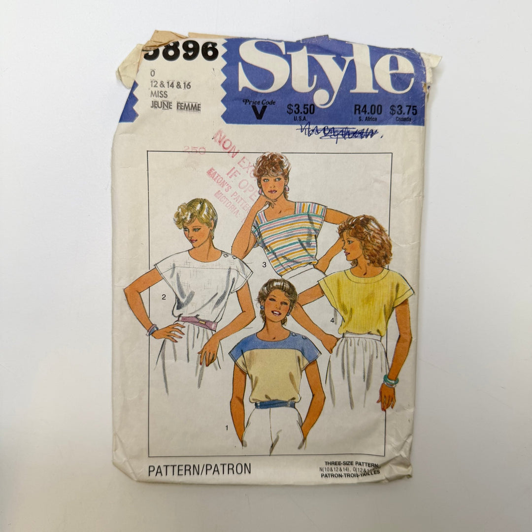 Sewing Pattern - Womenswear - Style 3896 - True Deadstock supplies Fabric by private - Sustainable Textile | FABCYCLE