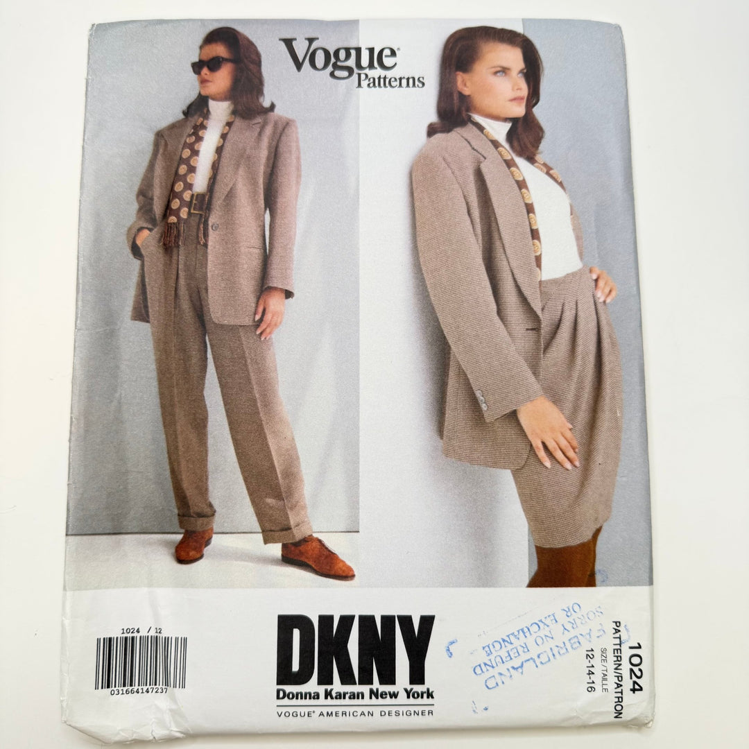 Sewing Pattern - Womenswear - Vogue 1024 - True Deadstock supplies Fabric by private - Sustainable Textile | FABCYCLE