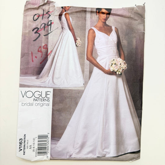 Sewing Pattern - Womenswear - Vogue 1163 - True Deadstock supplies Fabric by private - Sustainable Textile | FABCYCLE