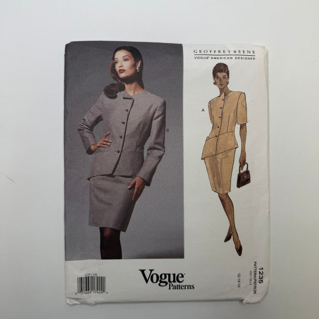 Sewing Pattern - Womenswear - Vogue 1235 - True Deadstock supplies Fabric by private - Sustainable Textile | FABCYCLE