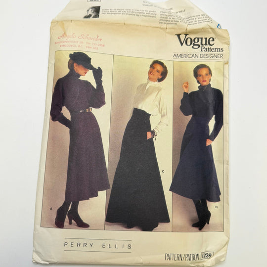 Sewing Pattern - Womenswear - Vogue 1239 - True Deadstock supplies Fabric by private - Sustainable Textile | FABCYCLE