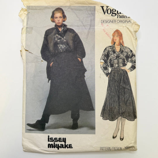 Sewing Pattern - Womenswear - Vogue 1258 - True Deadstock supplies Fabric by private - Sustainable Textile | FABCYCLE