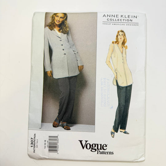 Sewing Pattern - Womenswear - Vogue 1307 - True Deadstock supplies Fabric by private - Sustainable Textile | FABCYCLE