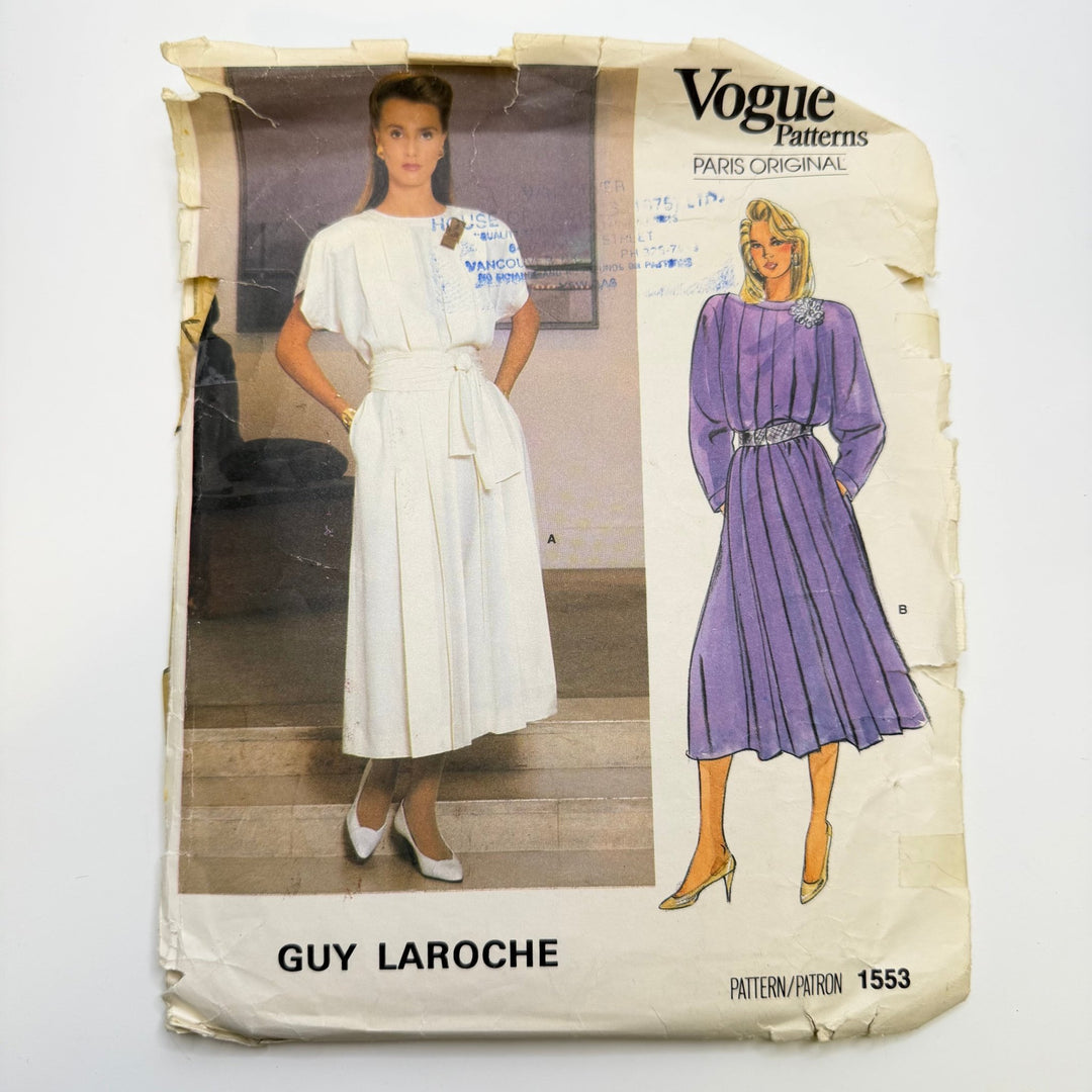 Sewing Pattern - Womenswear - Vogue 1553 - True Deadstock supplies Fabric by private - Sustainable Textile | FABCYCLE