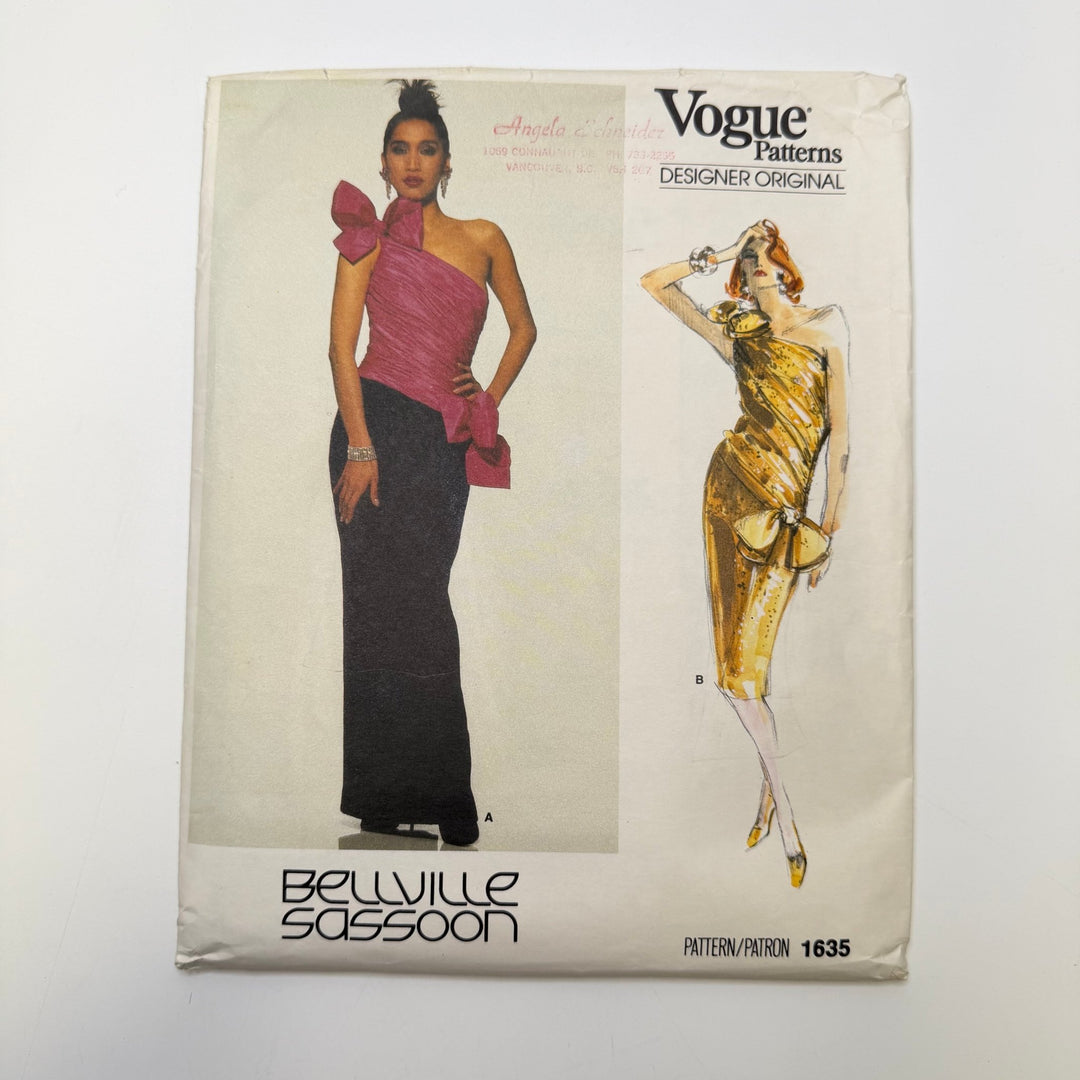 Sewing Pattern - Womenswear - Vogue 1635 - True Deadstock supplies Fabric by private - Sustainable Textile | FABCYCLE