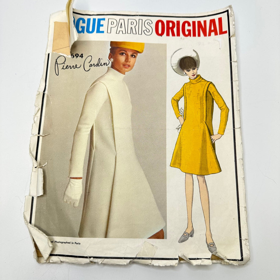 Sewing Pattern - Womenswear - Vogue 1694 - True Deadstock supplies Fabric by private - Sustainable Textile | FABCYCLE