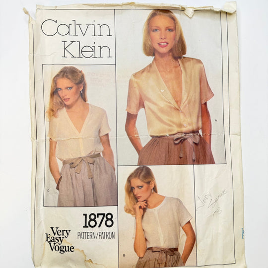 Sewing Pattern - Womenswear - Vogue 1878 - True Deadstock supplies Fabric by private - Sustainable Textile | FABCYCLE
