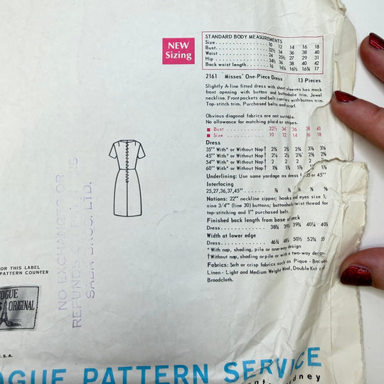 Sewing Pattern - Womenswear - Vogue 2161 - True Deadstock supplies Fabric by private - Sustainable Textile | FABCYCLE