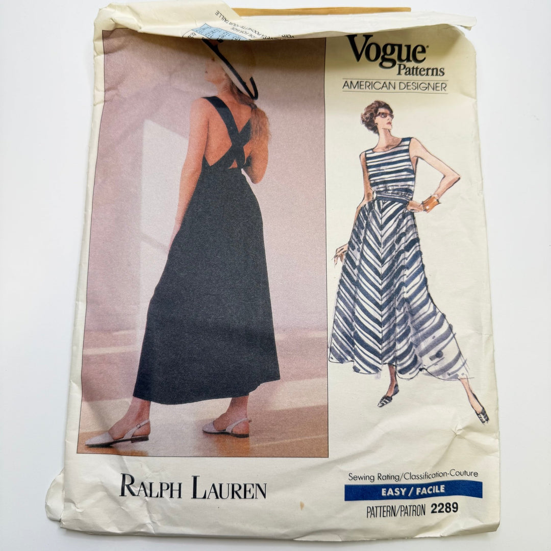 Sewing Pattern - Womenswear - Vogue 2289 - True Deadstock supplies Fabric by private - Sustainable Textile | FABCYCLE