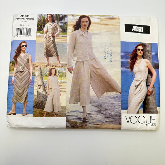 Sewing Pattern - Womenswear - Vogue 2545 - True Deadstock supplies Fabric by private - Sustainable Textile | FABCYCLE