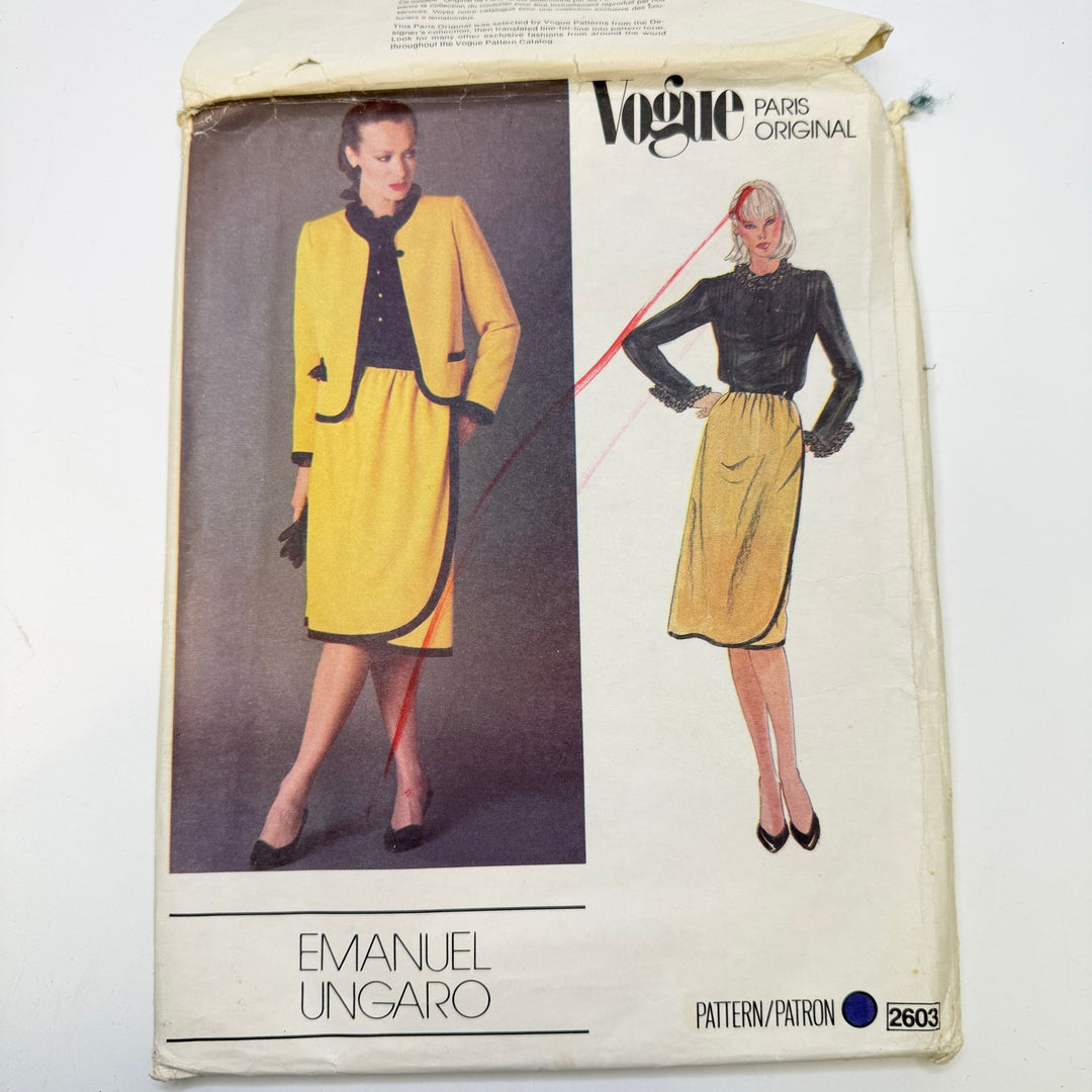 Sewing Pattern - Womenswear - Vogue 2603 - True Deadstock supplies Fabric by private - Sustainable Textile | FABCYCLE