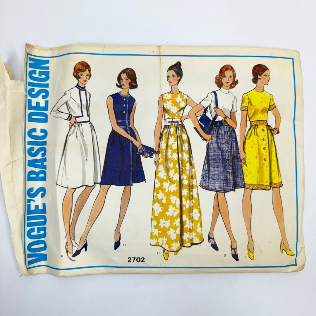 Sewing Pattern - Womenswear - Vogue 2702 - True Deadstock supplies Fabric by private - Sustainable Textile | FABCYCLE
