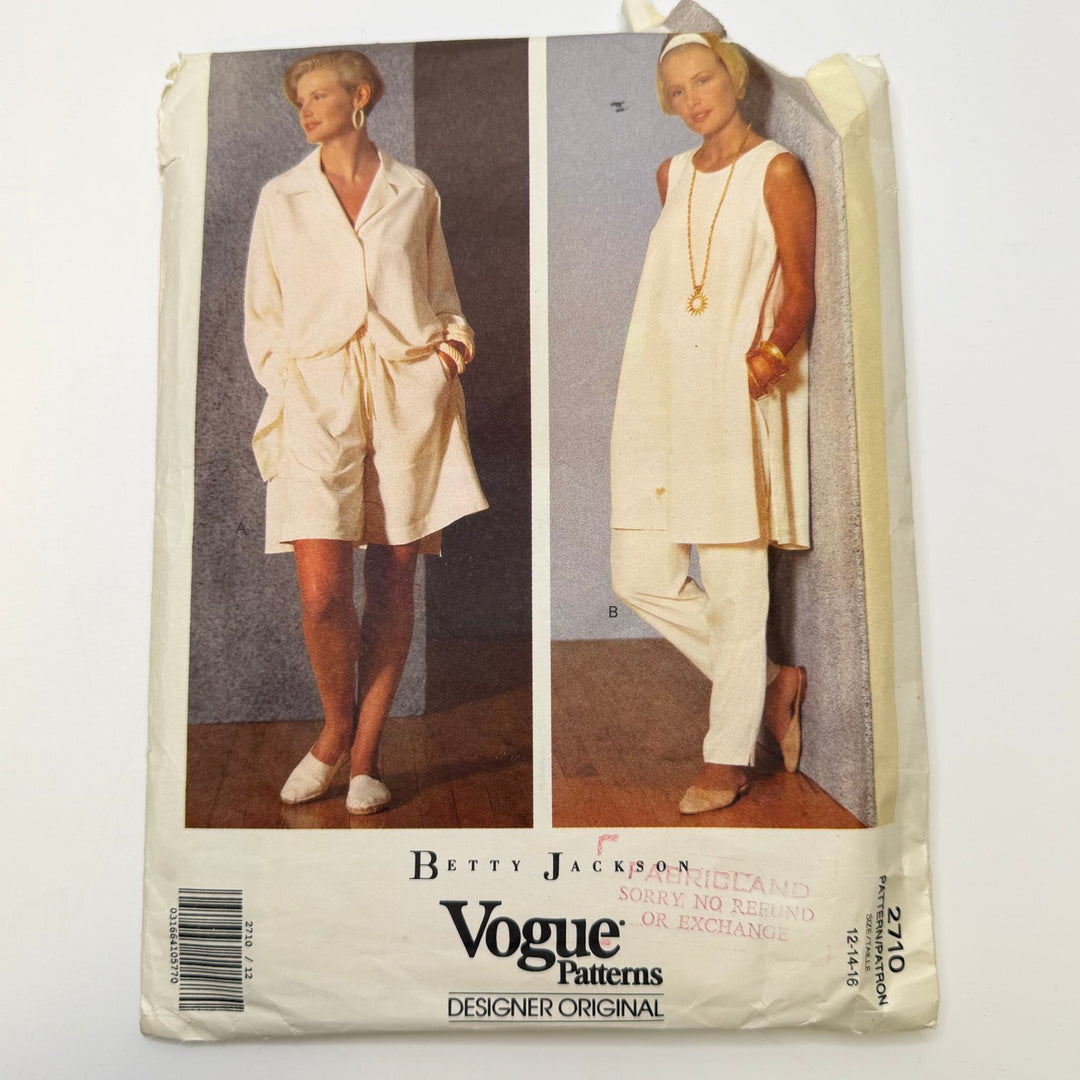 Sewing Pattern - Womenswear - Vogue 2710 - True Deadstock supplies Fabric by private - Sustainable Textile | FABCYCLE