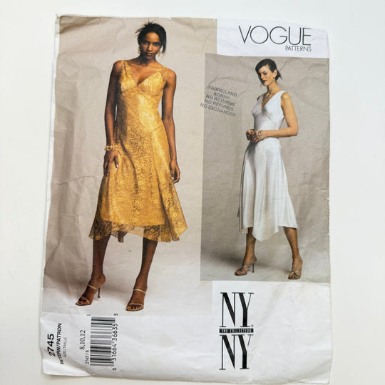 Sewing Pattern - Womenswear - Vogue 2745 - True Deadstock supplies Fabric by private - Sustainable Textile | FABCYCLE