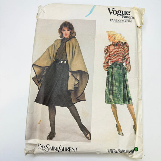 Sewing Pattern - Womenswear - Vogue 2790 - True Deadstock supplies Fabric by private - Sustainable Textile | FABCYCLE