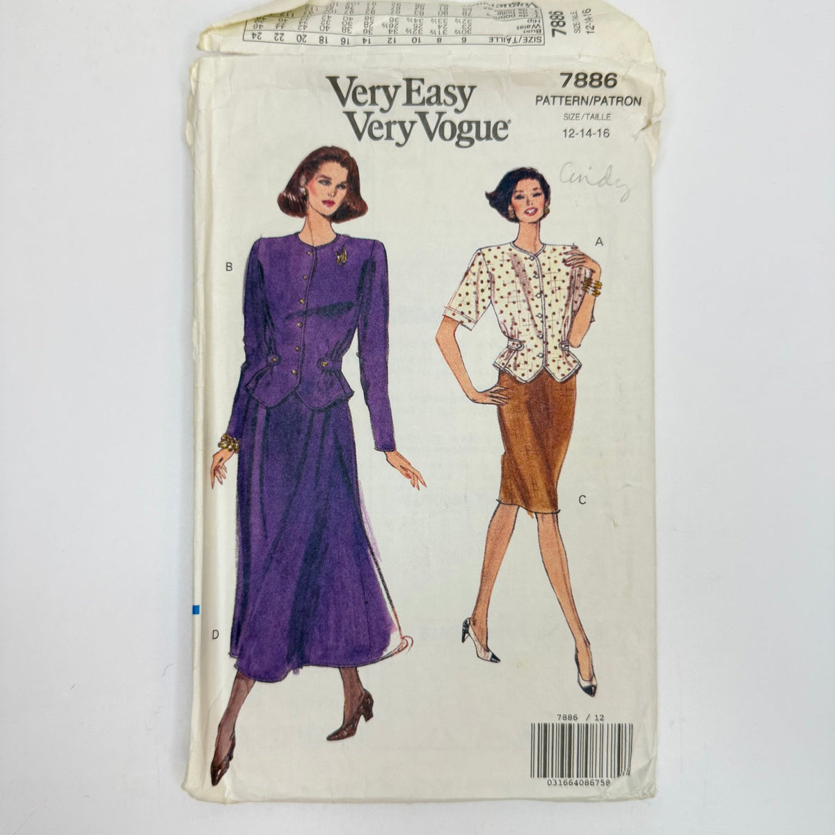 Sewing Pattern - Womenswear - Vogue 7886 - True Deadstock supplies Fabric by private - Sustainable Textile | FABCYCLE