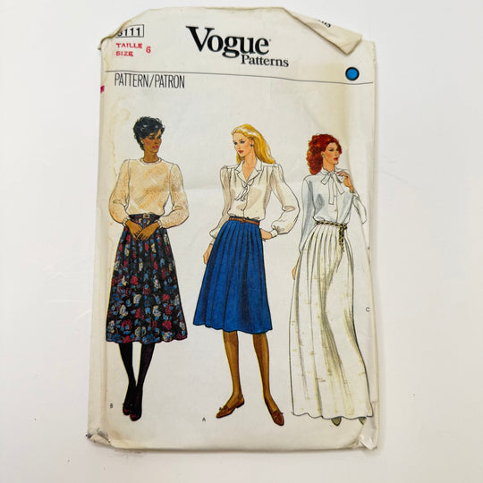 Sewing Pattern - Womenswear - Vogue 8111 - True Deadstock supplies Fabric by private - Sustainable Textile | FABCYCLE