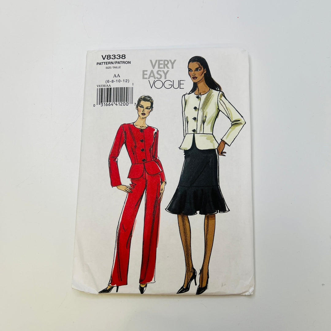 Sewing Pattern - Womenswear - Vogue 8338 - True Deadstock supplies Fabric by private - Sustainable Textile | FABCYCLE