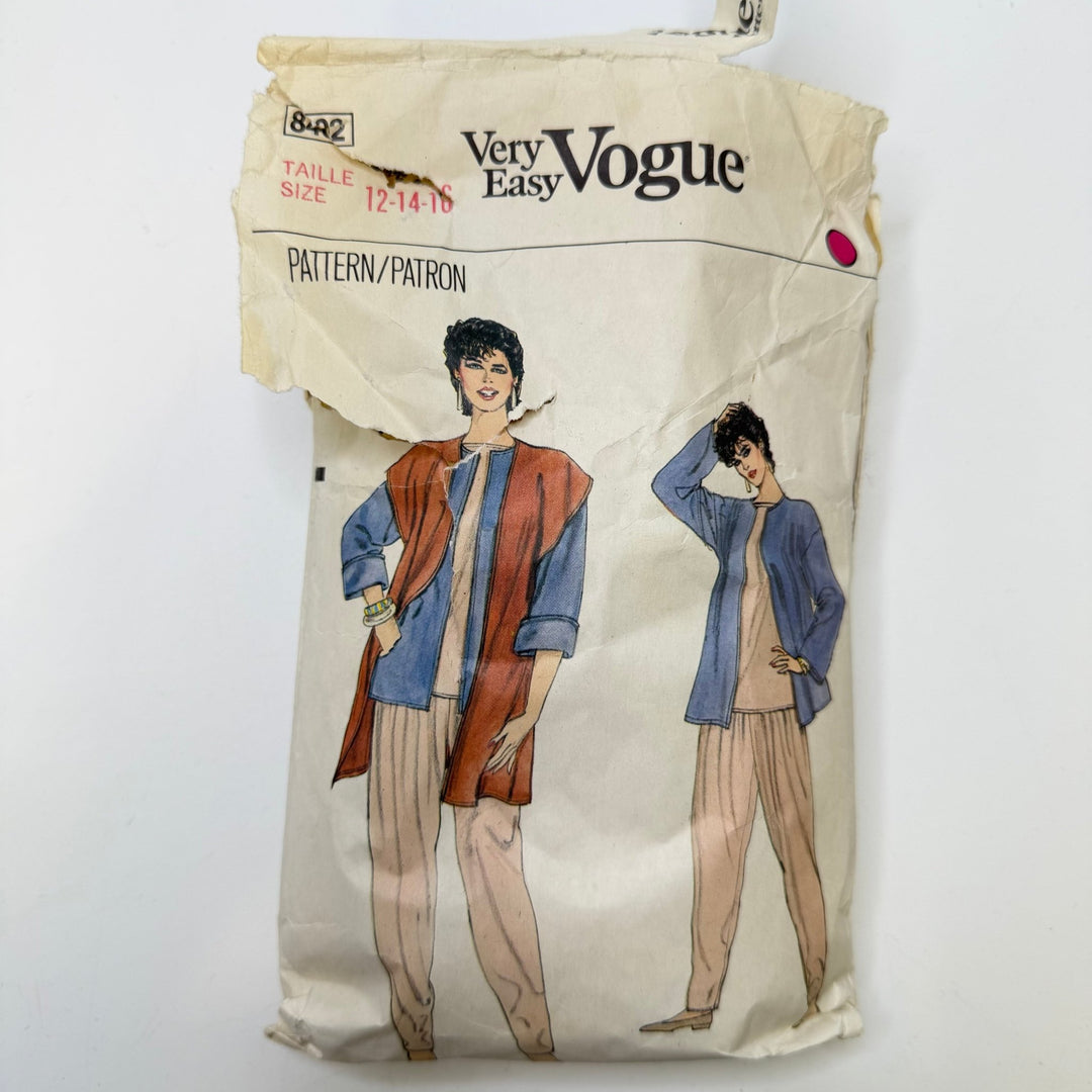 Sewing Pattern - Womenswear - Vogue 8402 - True Deadstock supplies Fabric by private - Sustainable Textile | FABCYCLE