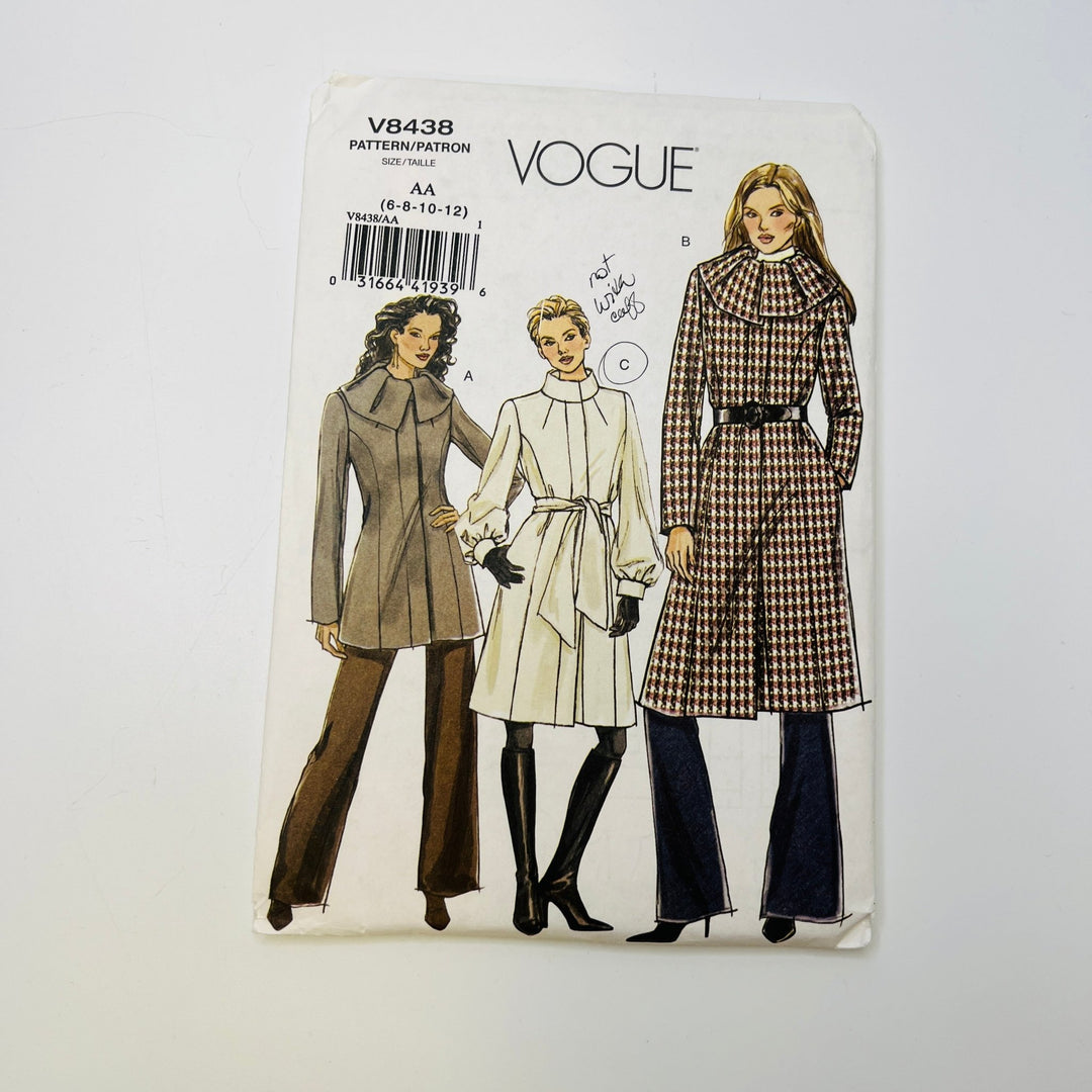 Sewing Pattern - Womenswear - Vogue 8438 - True Deadstock supplies Fabric by private - Sustainable Textile | FABCYCLE