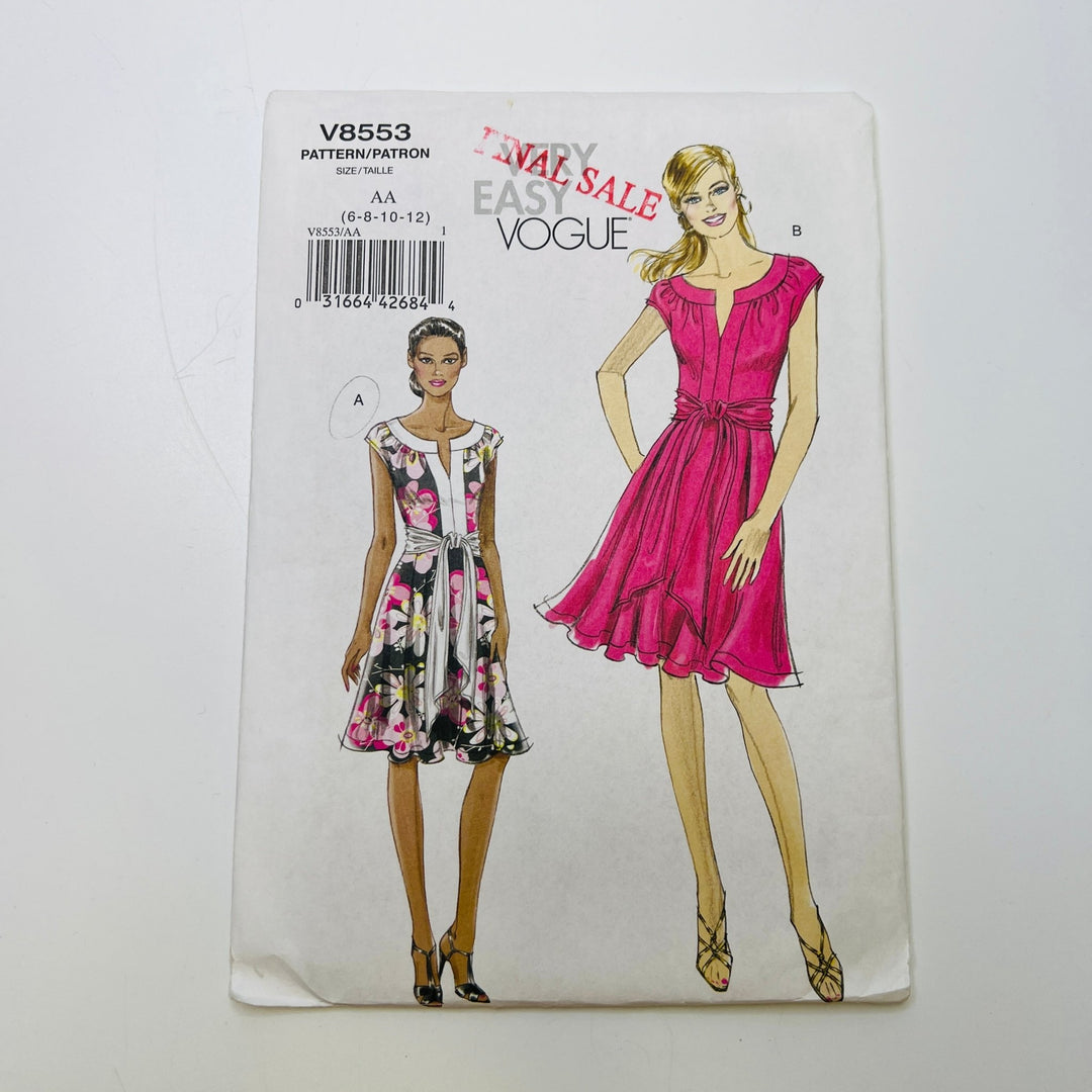 Sewing Pattern - Womenswear - Vogue 8553 - True Deadstock supplies Fabric by private - Sustainable Textile | FABCYCLE