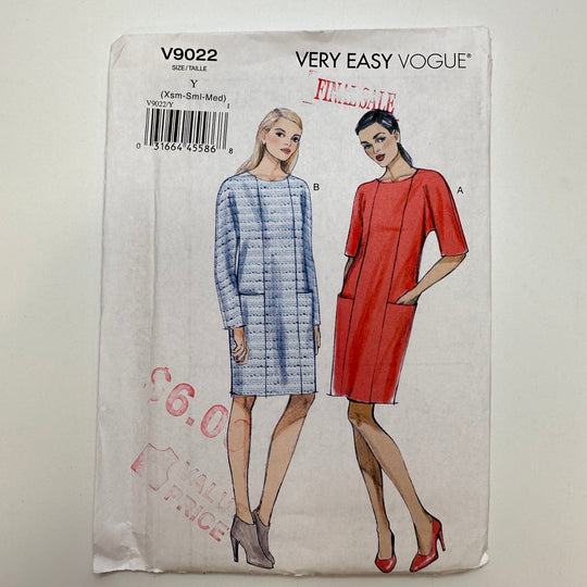 Sewing Pattern - Womenswear - Vogue 9022 - True Deadstock supplies Fabric by private - Sustainable Textile | FABCYCLE