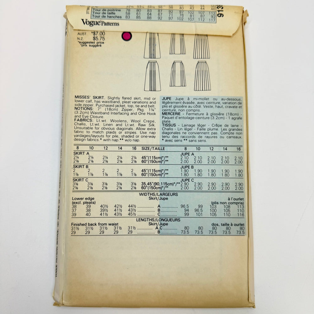 Sewing Pattern - Womenswear - Vogue 9139 - True Deadstock supplies Fabric by private - Sustainable Textile | FABCYCLE