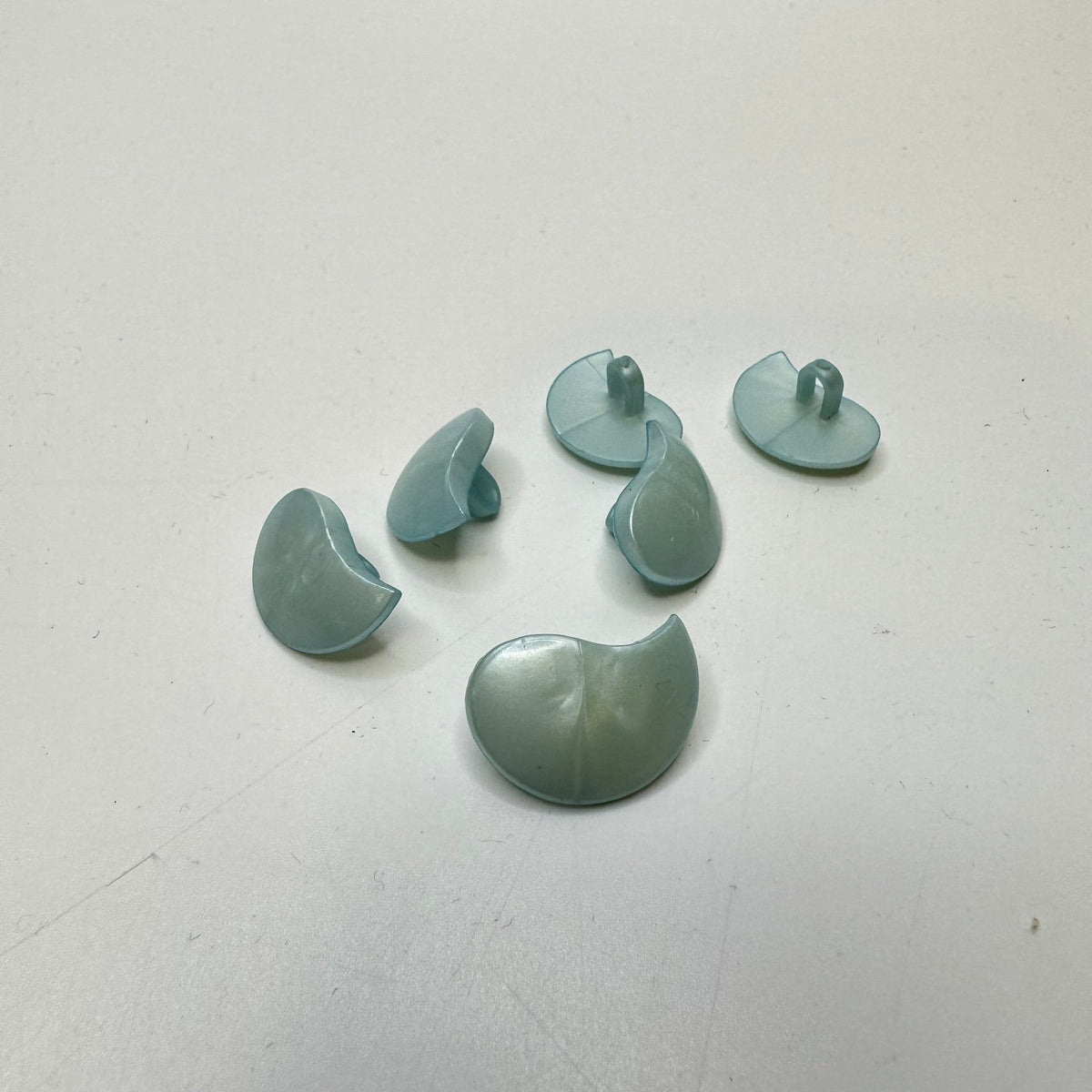 Shank Button - 15MM Plastic - Light Blue - 6 Pack - True Deadstock supplies Fabric by private - Sustainable Textile | FABCYCLE