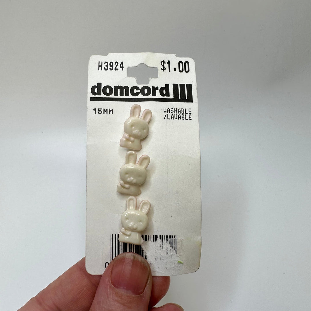 Shank Button - 15MM Plastic - White - 3 Pack - True Deadstock supplies Fabric by private - Sustainable Textile | FABCYCLE