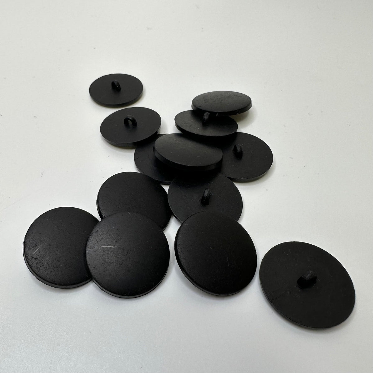 Shank Button - 23MM Plastic - Black - True Deadstock supplies Fabric by private - Sustainable Textile | FABCYCLE