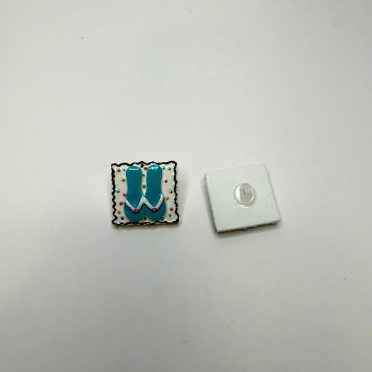 Shank Button - 25MM Plastic - White/Blue - True Deadstock supplies Fabric by private - Sustainable Textile | FABCYCLE