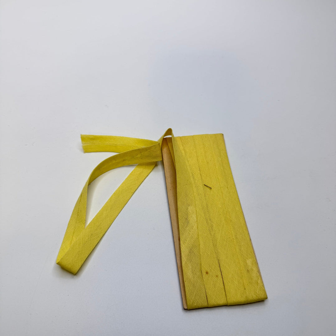 ½" Single Fold Woven Bias Tape - Yellow - 2.6M Bundle - True Deadstock supplies Fabric by private - Sustainable Textile | FABCYCLE
